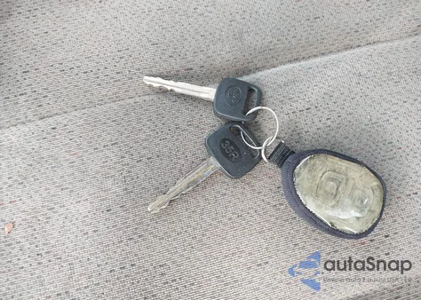 1998 Chevrolet Prizm Lsi z USA, uszkodzony, nr VIN 1Y1SK5280WZ408002